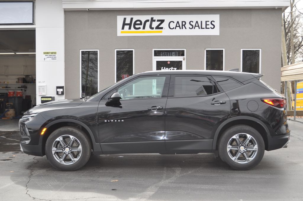 2024 Chevrolet Blazer Image 2