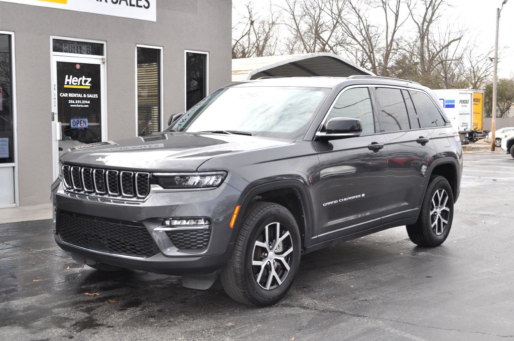 2024 Jeep Grand Cherokee Image 2