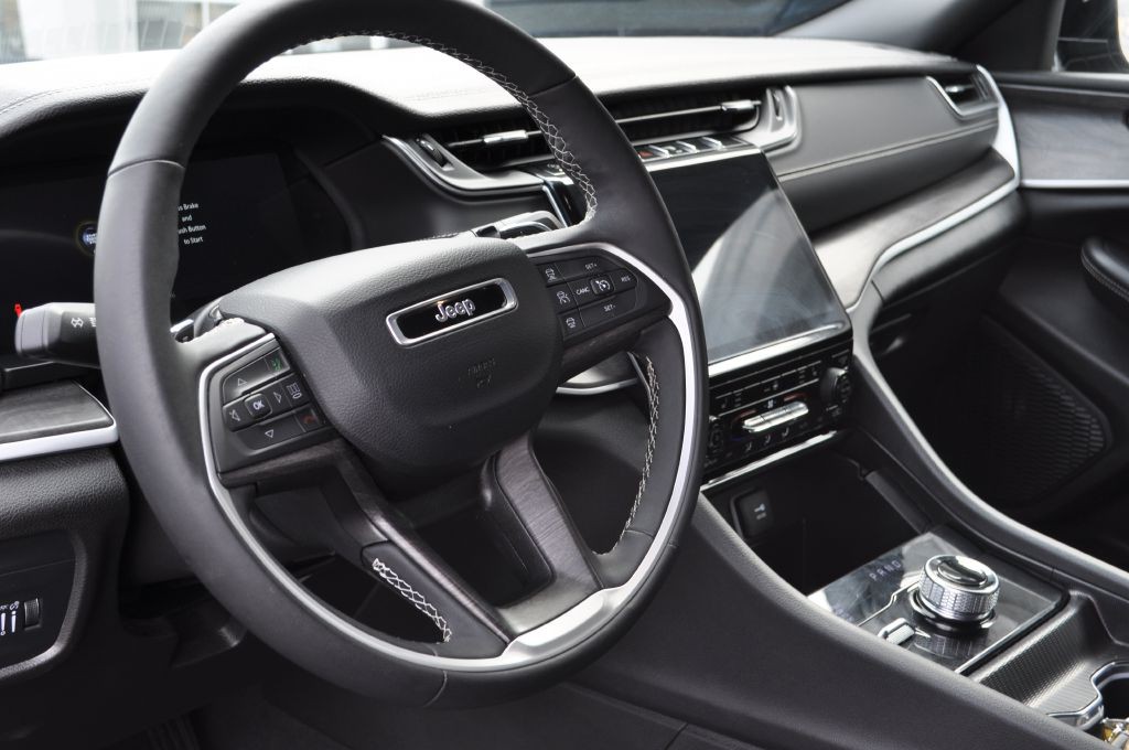 2024 Jeep Grand Cherokee Image 7