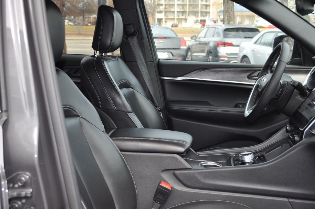 2024 Jeep Grand Cherokee Image 20