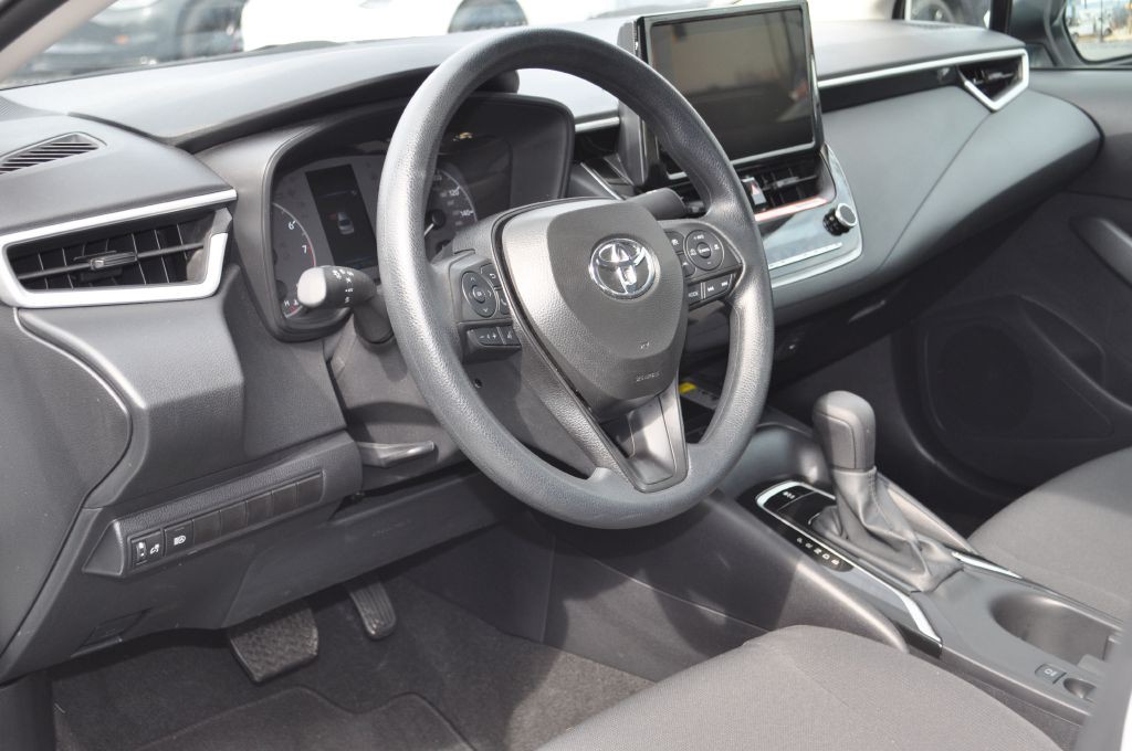 2025 Toyota Corolla Image 8