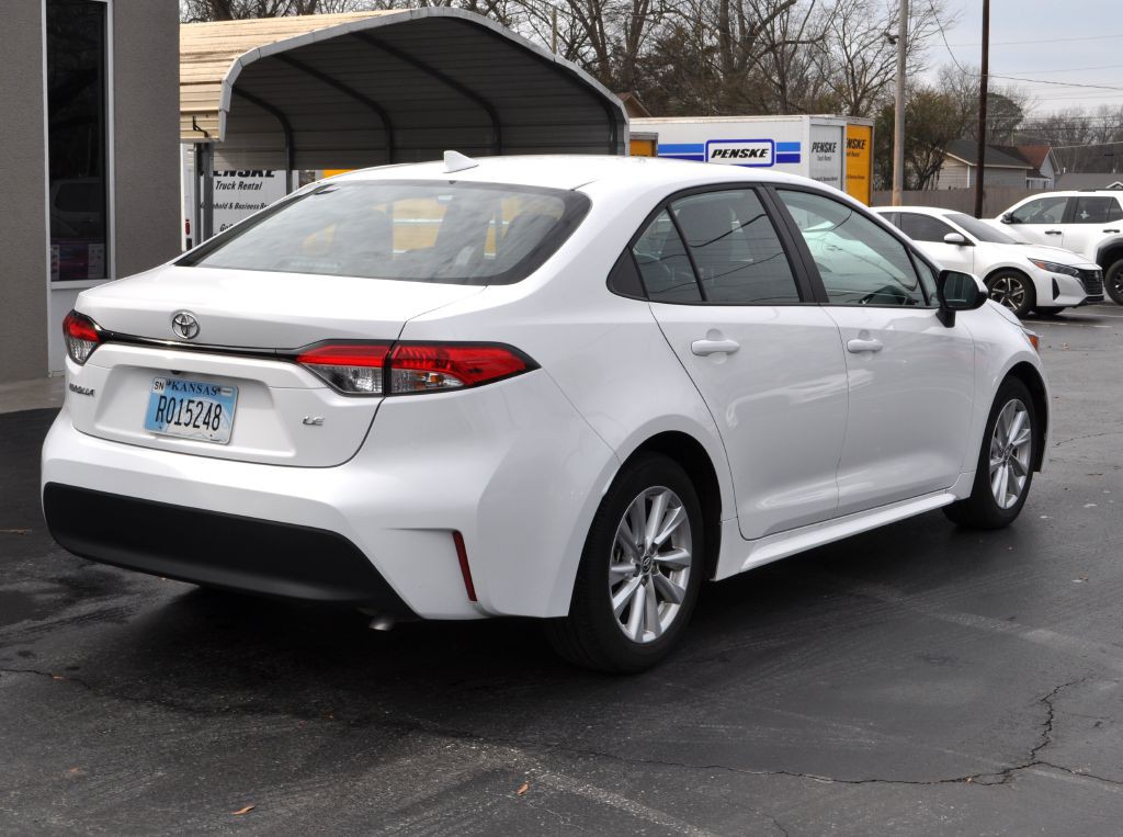 2025 Toyota Corolla Image 21