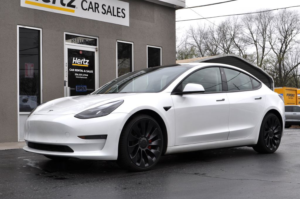 2022 Tesla Model 3 Image 2