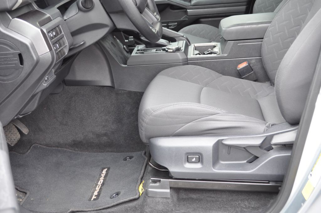 2025 Toyota Tacoma Image 7