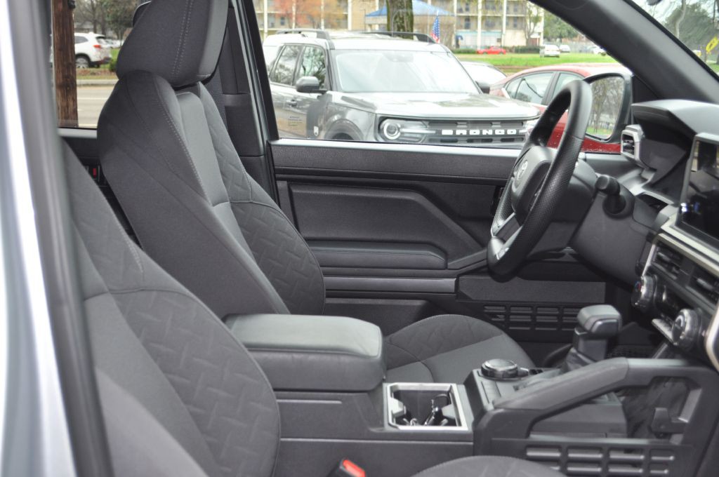 2025 Toyota Tacoma Image 17