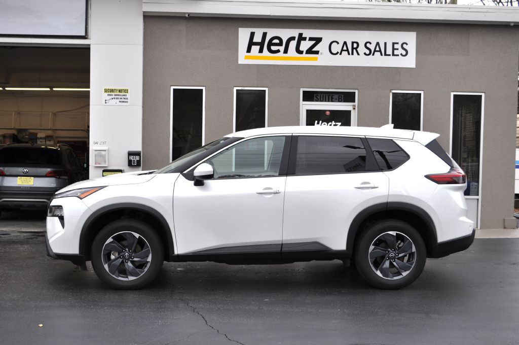 2024 Nissan Rogue Image 2