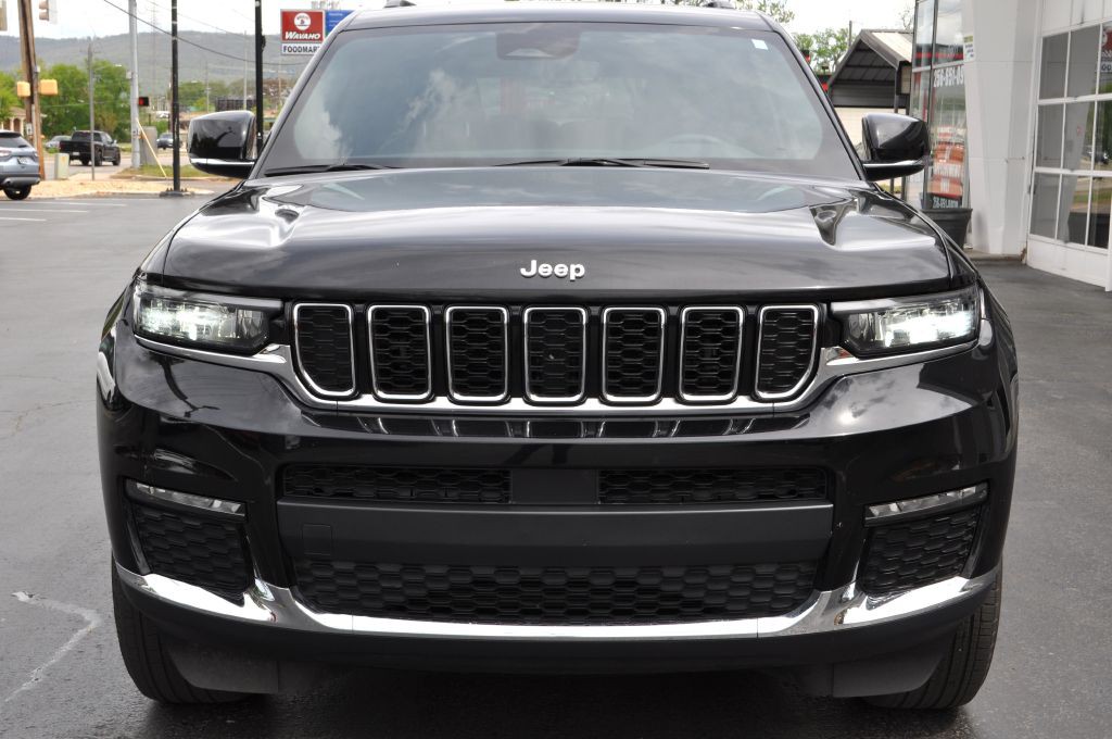 2024 Jeep Grand Cherokee Image 3