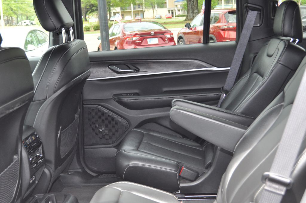 2024 Jeep Grand Cherokee Image 15