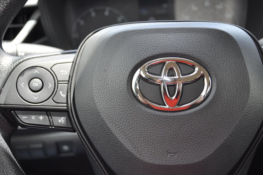 2025 Toyota Corolla Image 12
