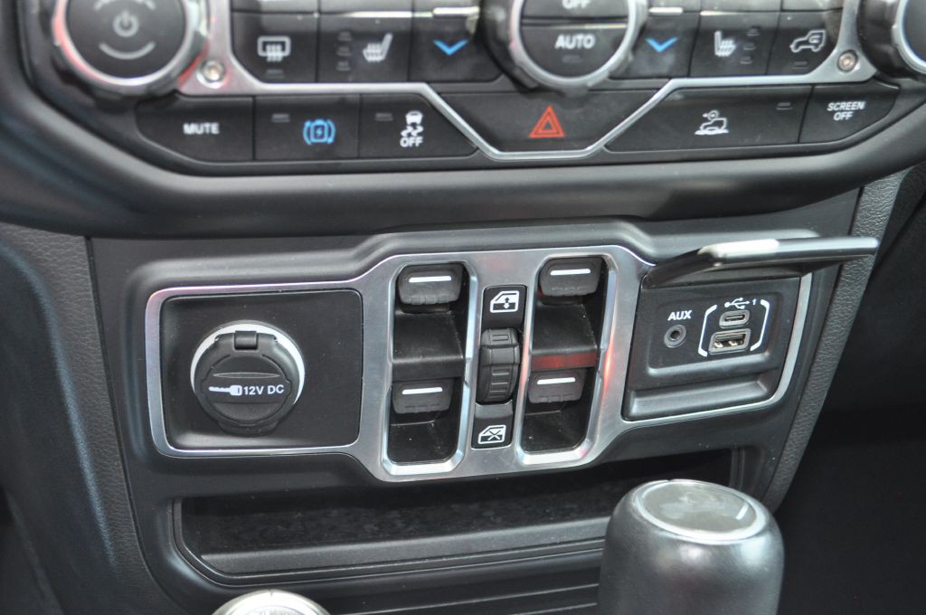 2023 Jeep Wrangler Image 13