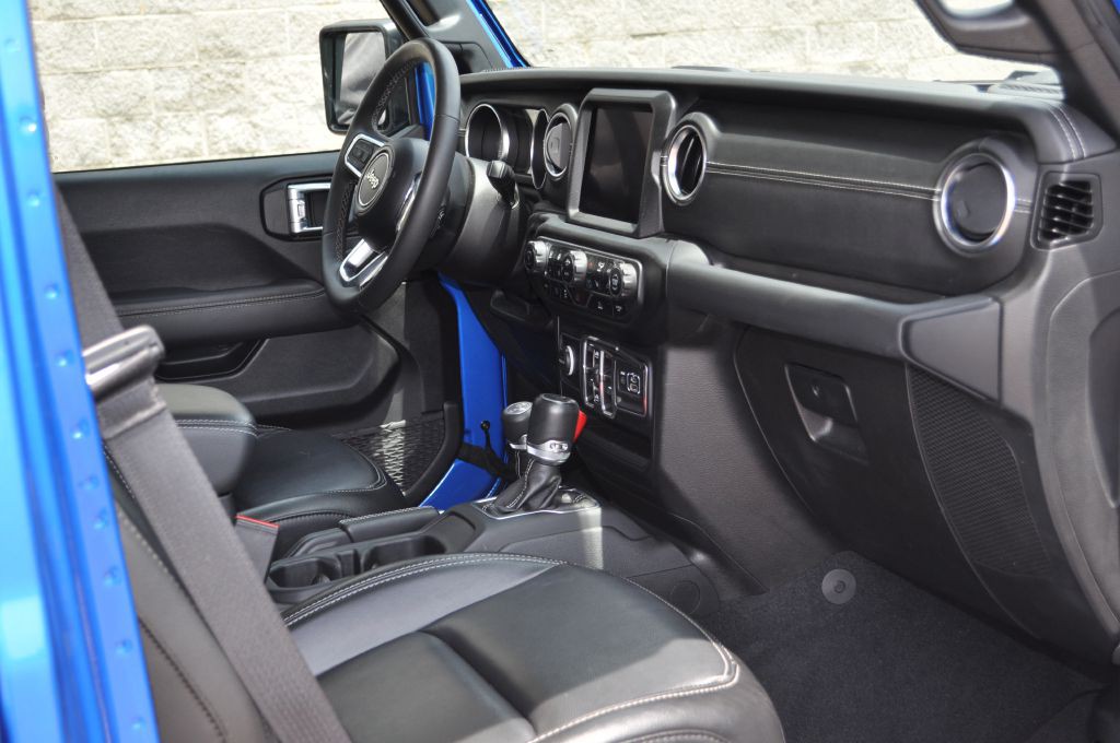 2023 Jeep Wrangler Image 23