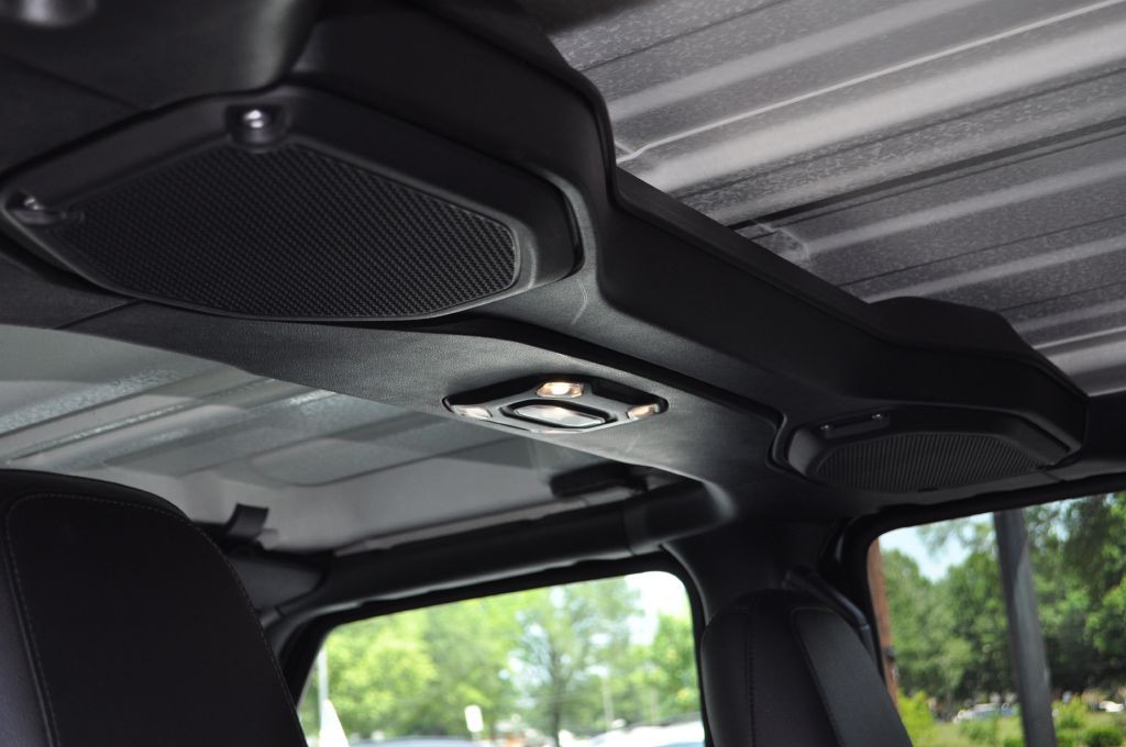 2023 Jeep Wrangler Image 21
