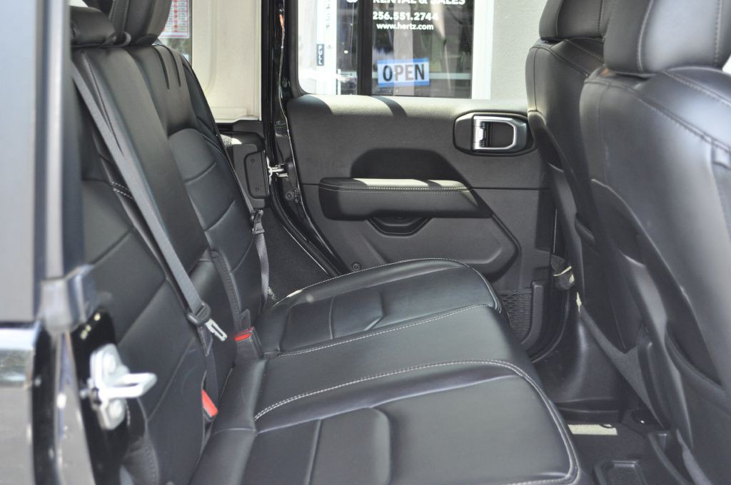 2023 Jeep Wrangler Image 24