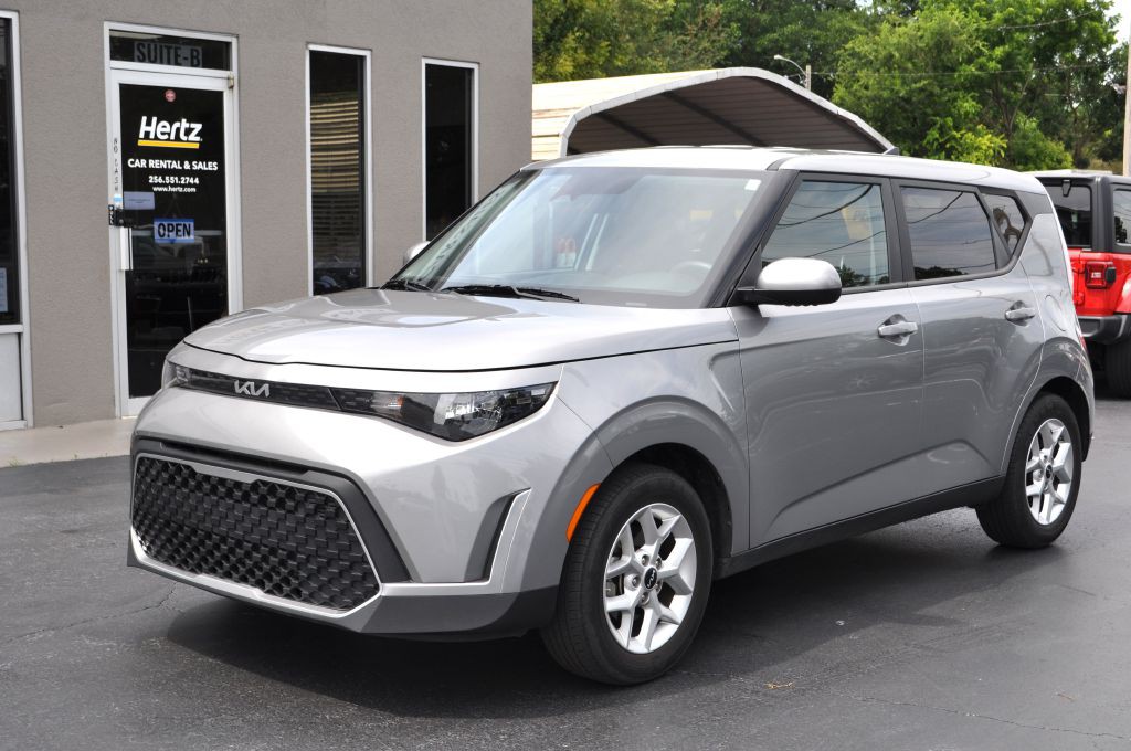 2024 Kia Soul Image 3