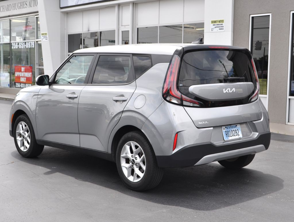2024 Kia Soul Image 4