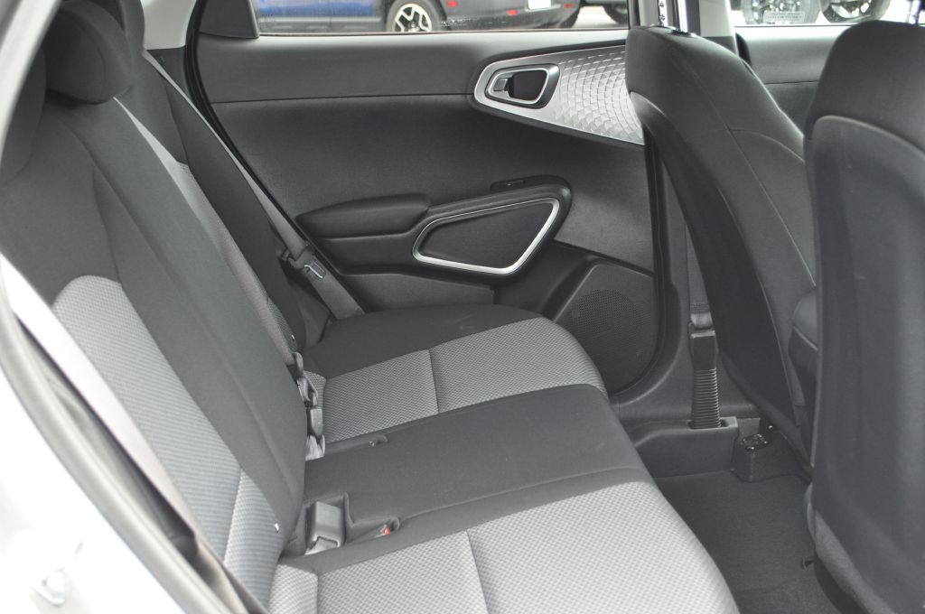 2024 Kia Soul Image 18