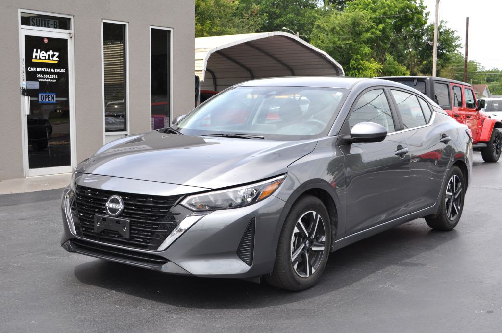 2025 Nissan Sentra Image 1