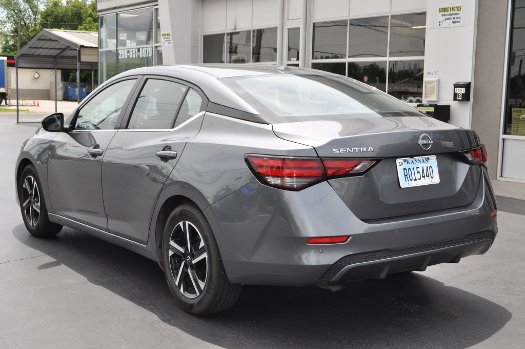 2025 Nissan Sentra Image 5