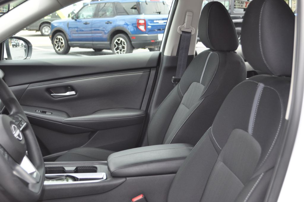 2025 Nissan Sentra Image 7