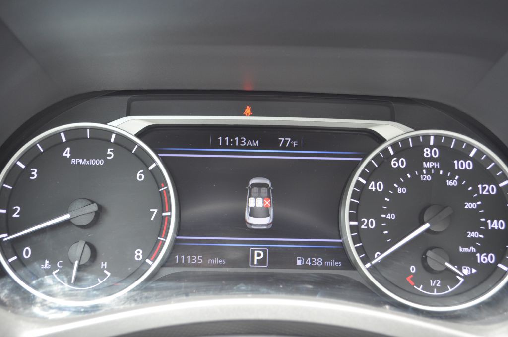 2025 Nissan Sentra Image 8
