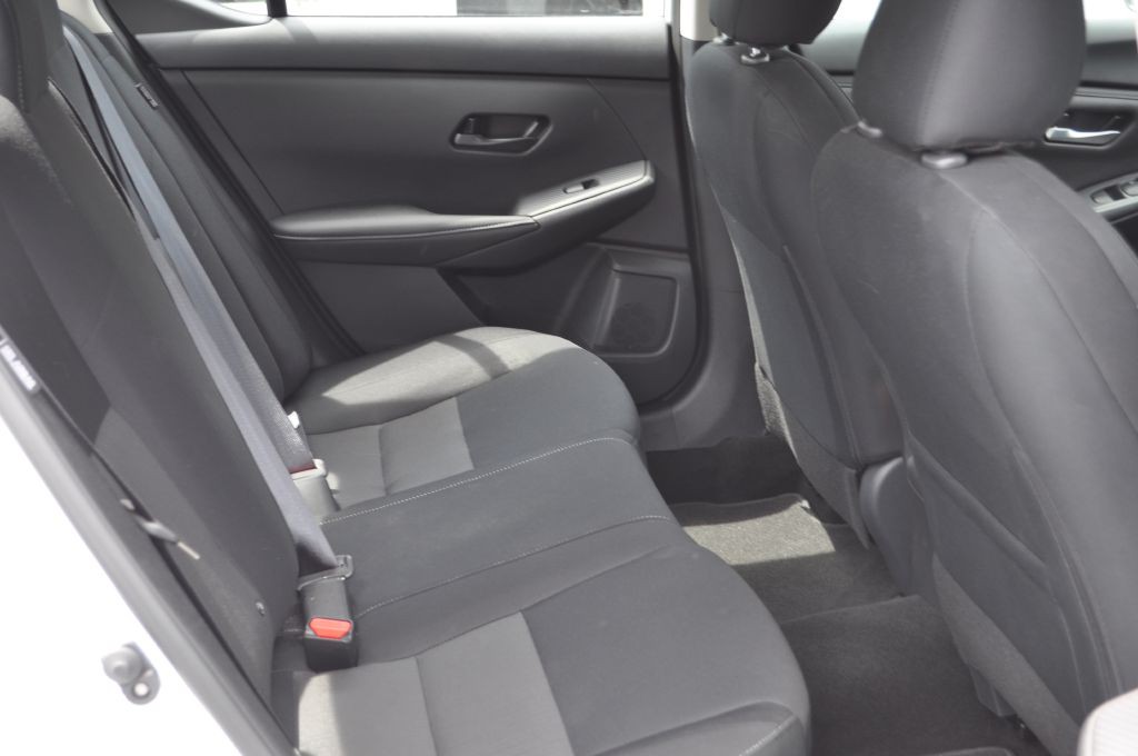 2025 Nissan Sentra Image 18