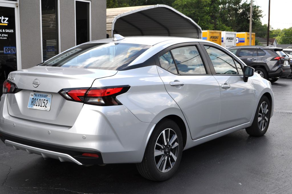 2025 Nissan Versa Image 6