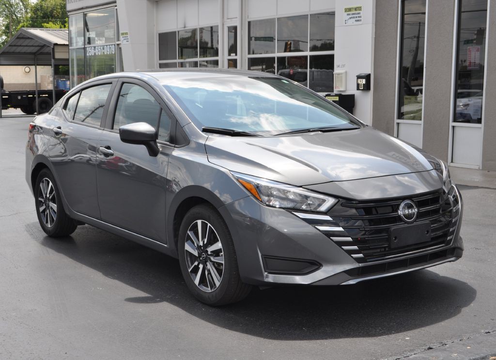 2025 Nissan Versa Image 1