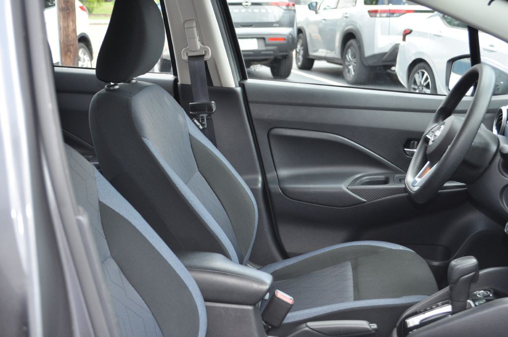 2025 Nissan Versa Image 18
