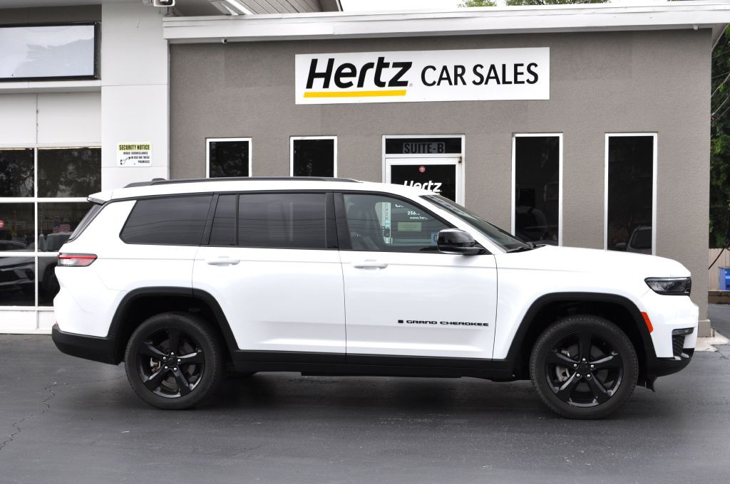 2024 Jeep Grand Cherokee Image 2
