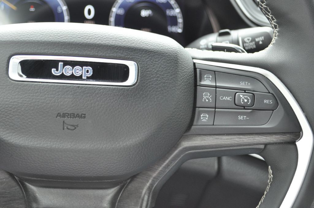 2024 Jeep Grand Cherokee Image 12