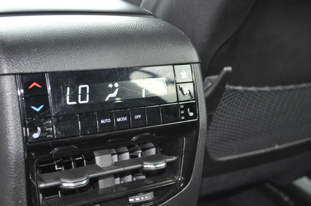 2024 Jeep Grand Cherokee Image 18
