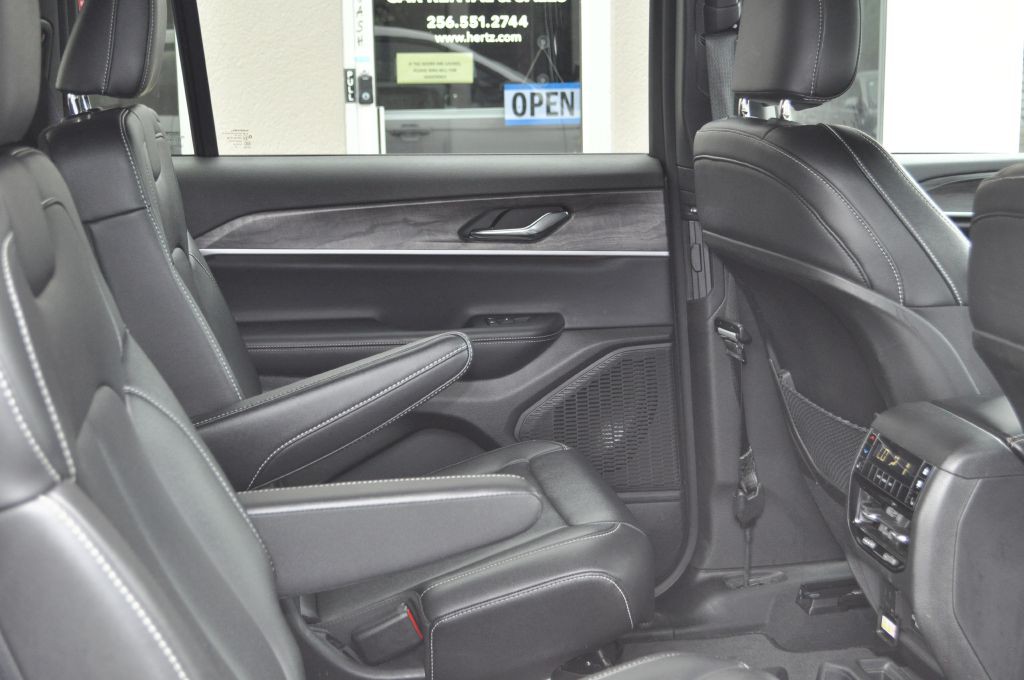 2024 Jeep Grand Cherokee Image 22