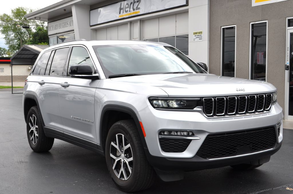 2024 Jeep Grand Cherokee Image 3