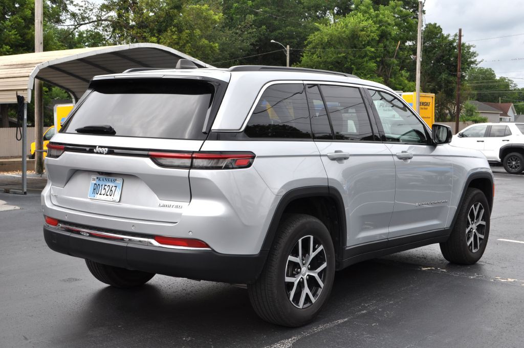 2024 Jeep Grand Cherokee Image 5