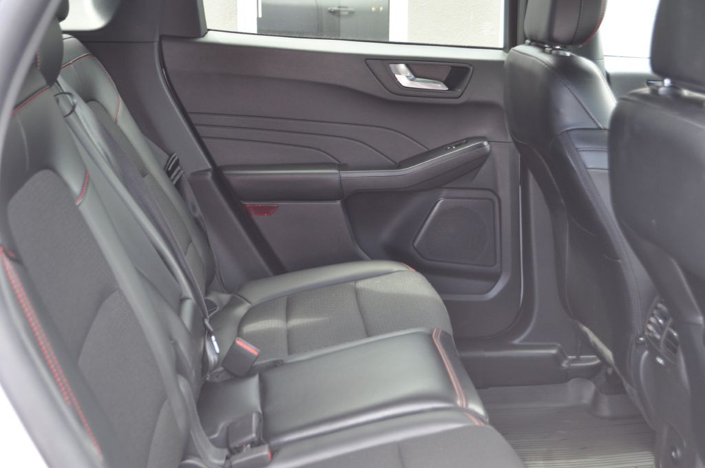 2025 Ford Escape Image 19