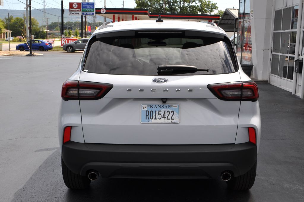 2025 Ford Escape Image 23