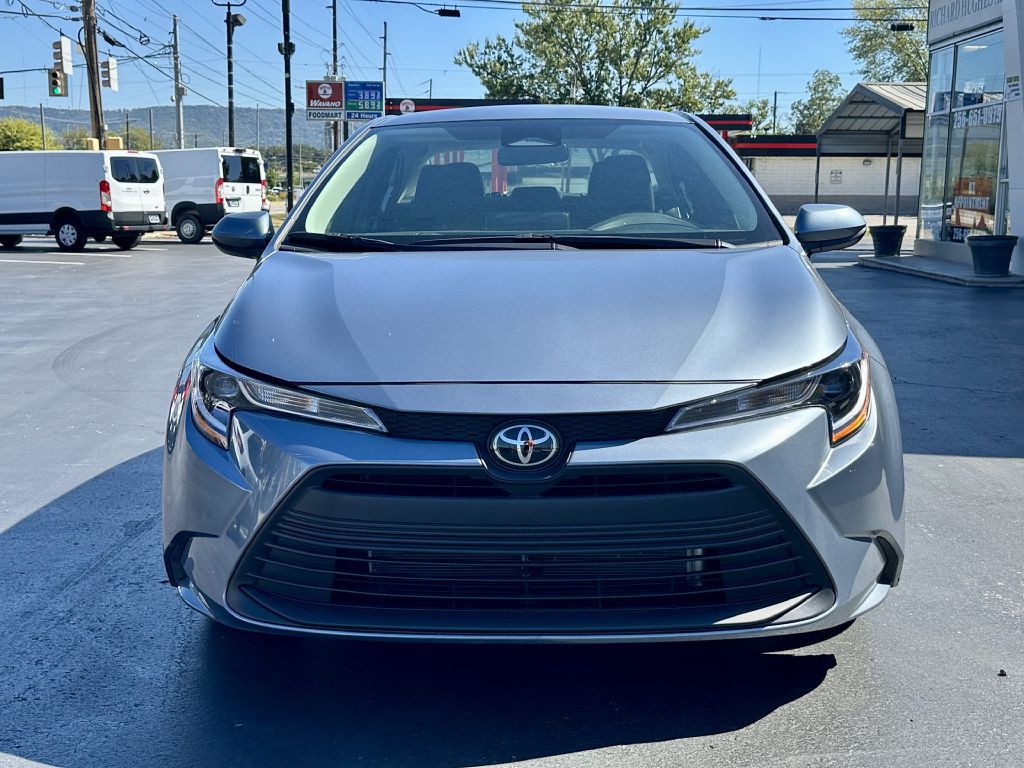 2026 Toyota Corolla Image 3