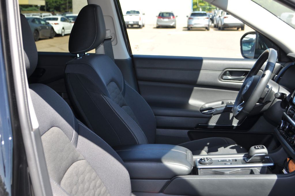2025 Nissan Pathfinder Image 18