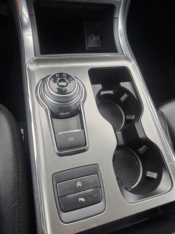 2023 Ford Edge Image 4