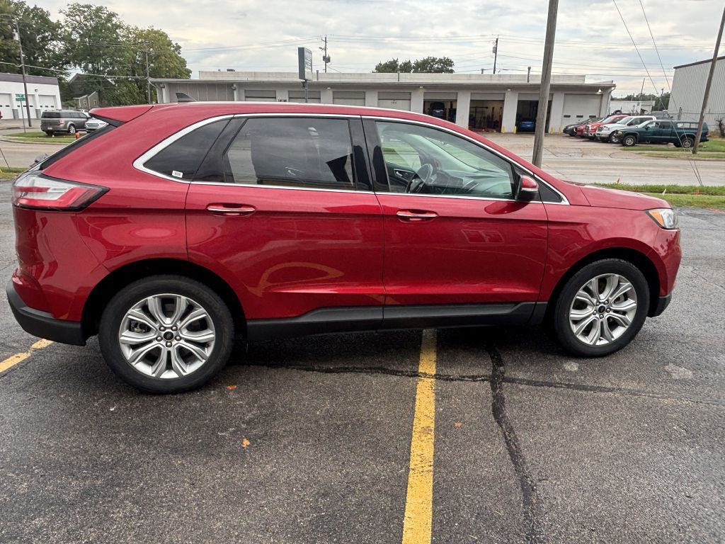 2023 Ford Edge Image 13