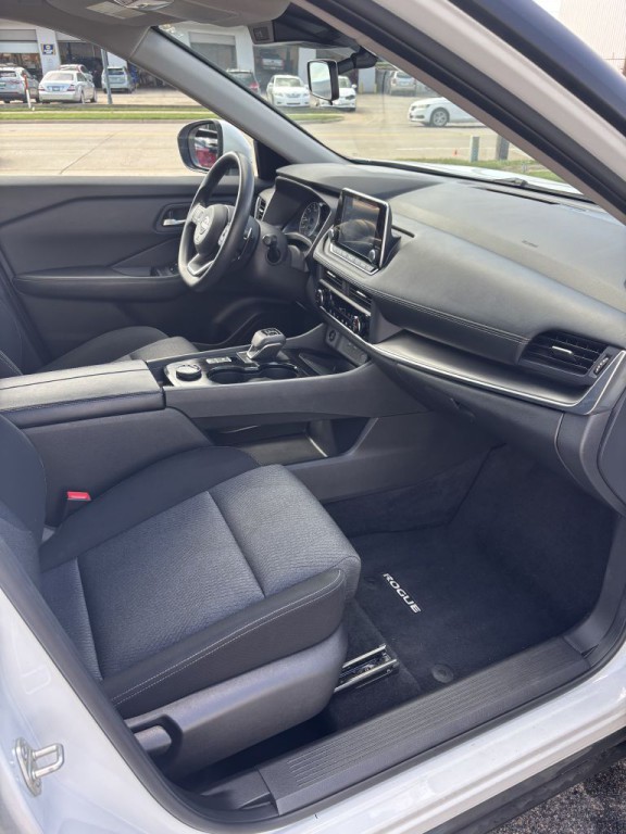 2024 Nissan Rogue Image 9
