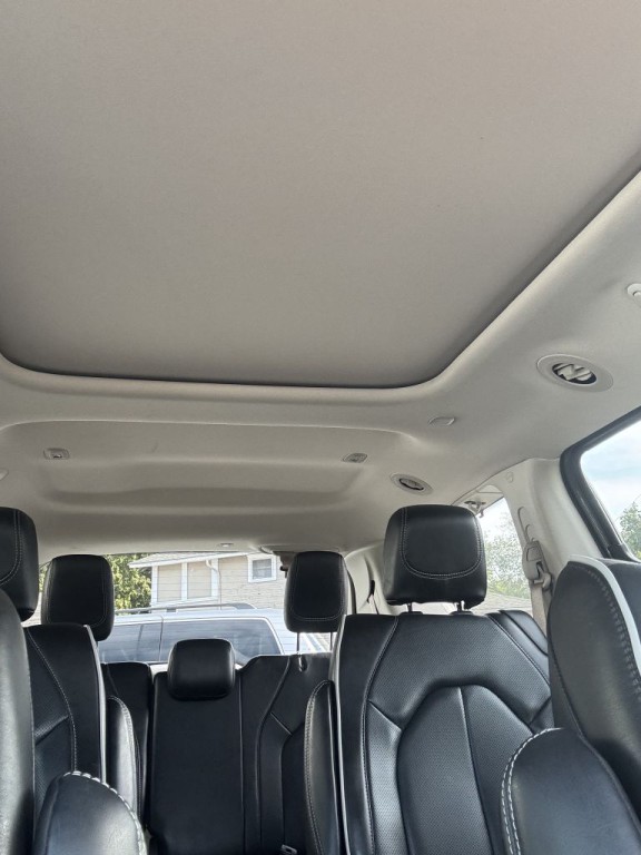 2022 Chrysler Pacifica Image 12
