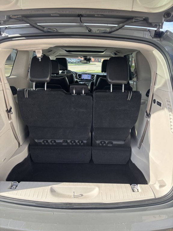 2022 Chrysler Pacifica Image 15