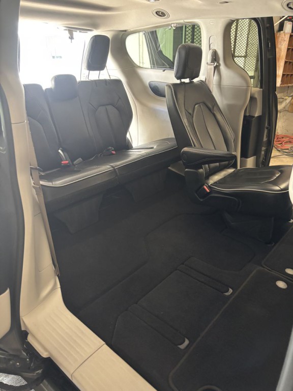 2022 Chrysler Pacifica Image 21