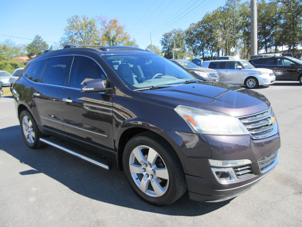2015 Chevrolet Traverse Image 2