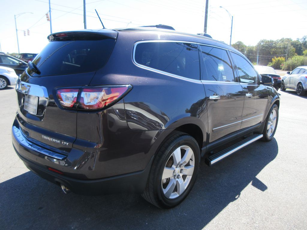 2015 Chevrolet Traverse Image 3