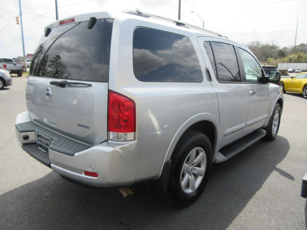 2011 Nissan Armada Image 4