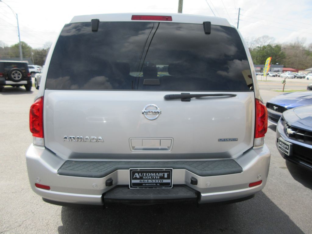 2011 Nissan Armada Image 5