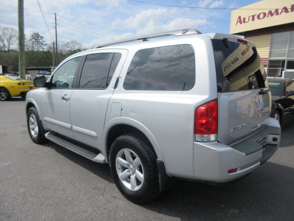 2011 Nissan Armada Image 6