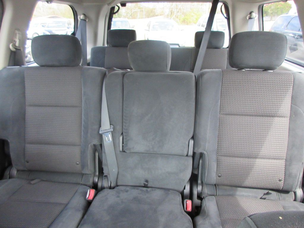 2011 Nissan Armada Image 12